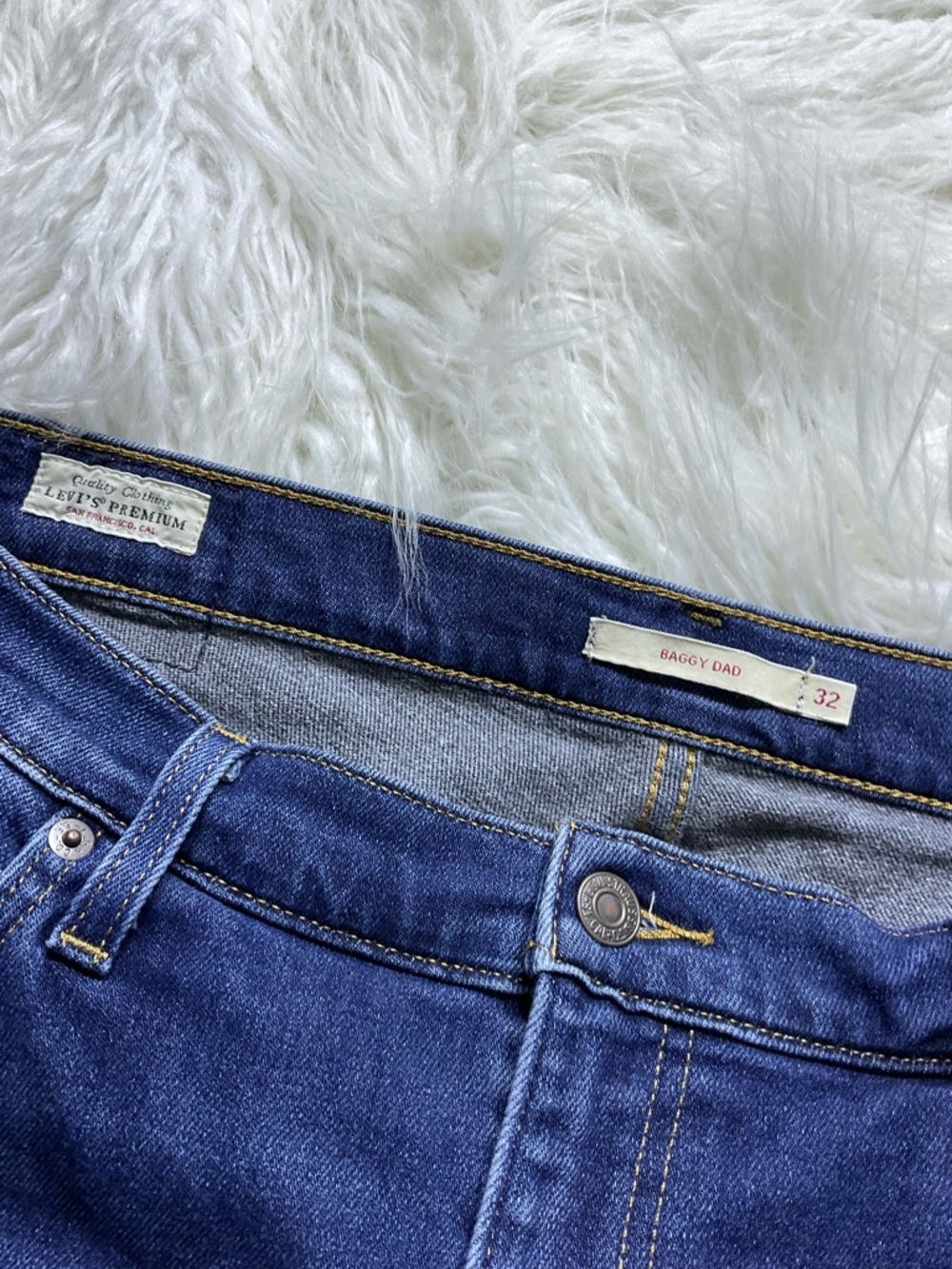 Levi's Premium BAGGY DAD WOMEN'S JEANS - Picture 2 of 6
